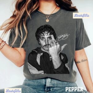 Benson Boone Unisex Tshirt - HD10251172