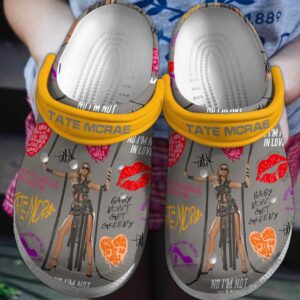 Tate McRae Unisex Adult / Kid Crocs - HD10256111